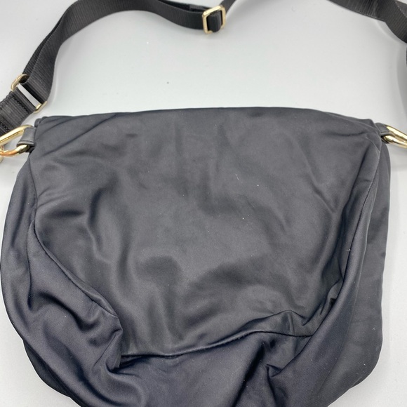 lululemon athletica Black Crossbody Bag with Gold Details - Picture 4 of 6